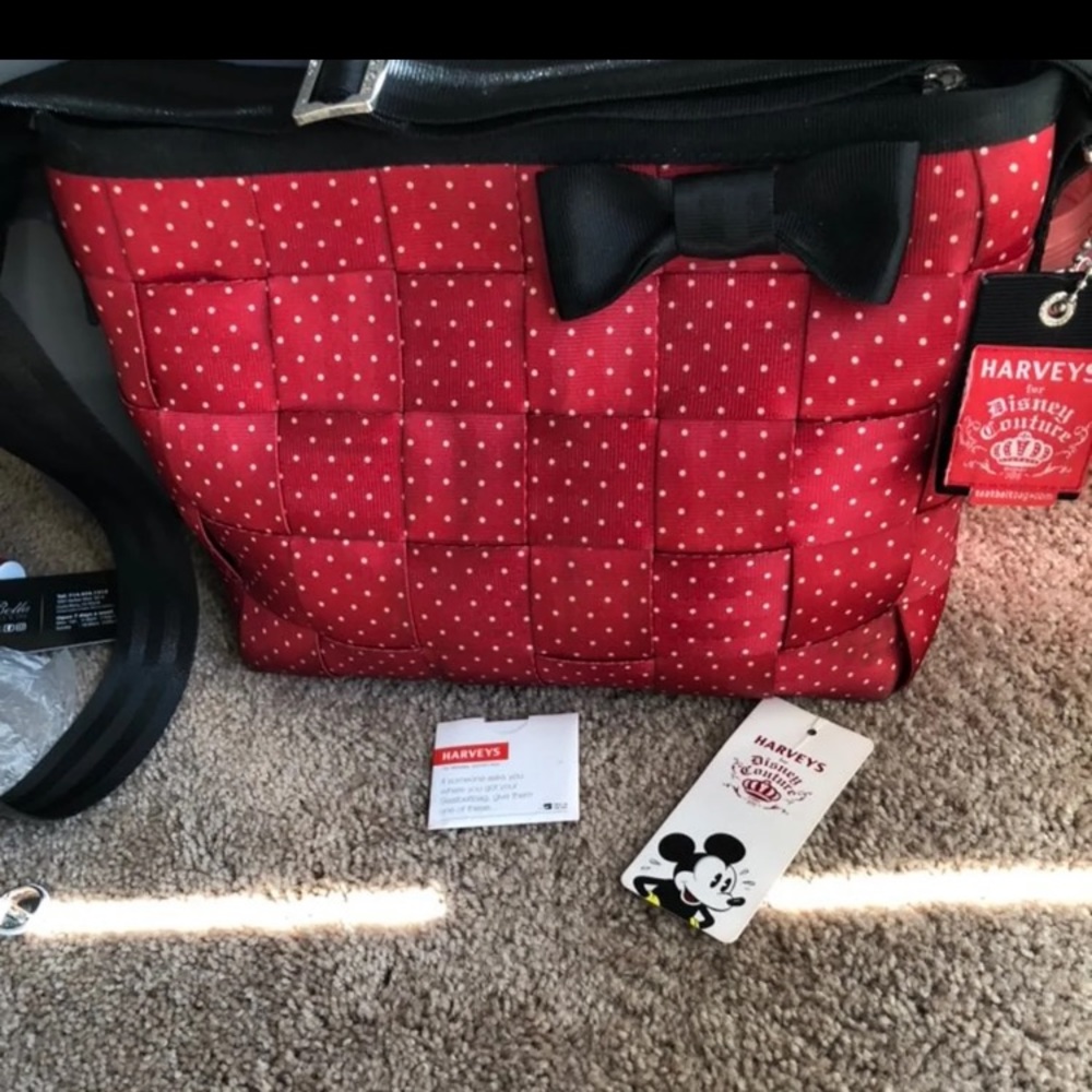 Harvey’s seatbelt bag Minnie Mouse edition